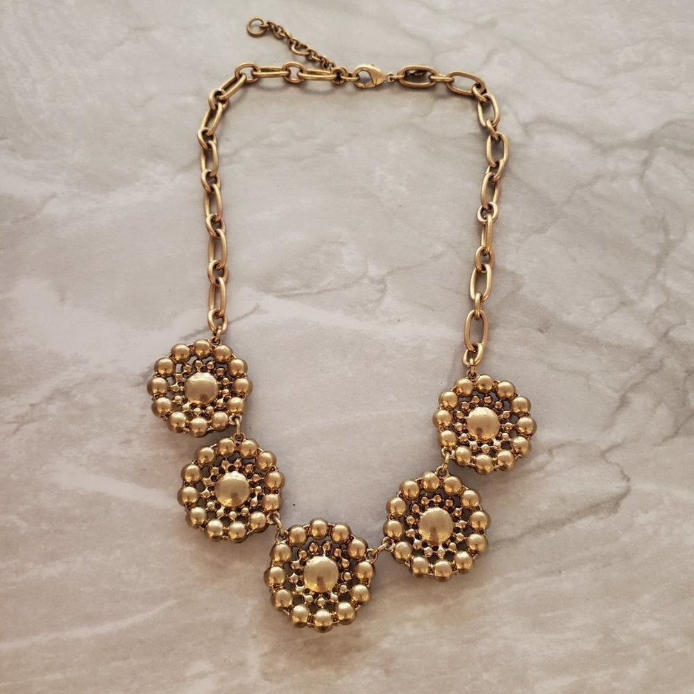 ✨ J.Crew Classic Rhinestones Pave Crystal Medallion Statement Necklace ✨ - Picture 8 of 12